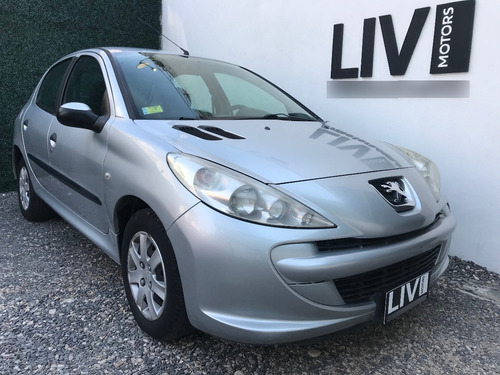 Imagen 5 de 13 de Peugeot 207 Compact Xr 1.4 5p Año 2011 - Liv Motors