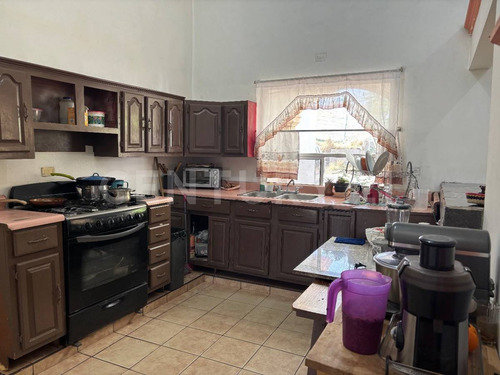 Casa De Una Planta En Venta En La Haciendita, Chihuahua.