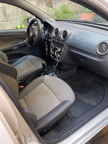 Volkswagen Gol Sedan 1.6 trendline 5vel aa mt