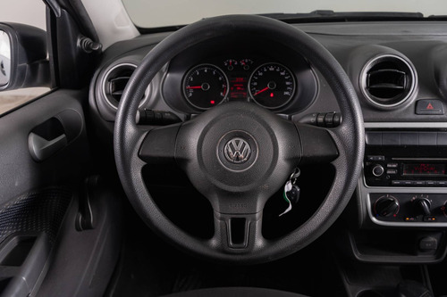 Imagen 13 de 14 de Volkswagen 2016 Voyage 1.6 L/17 Trendline