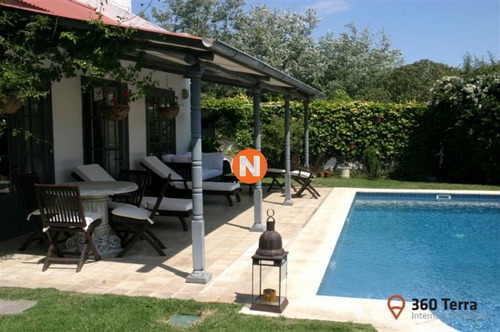 Casa En Venta Y Alquiler, La Barra, La Barra, 4 Dormitorios.- Ref: 206402