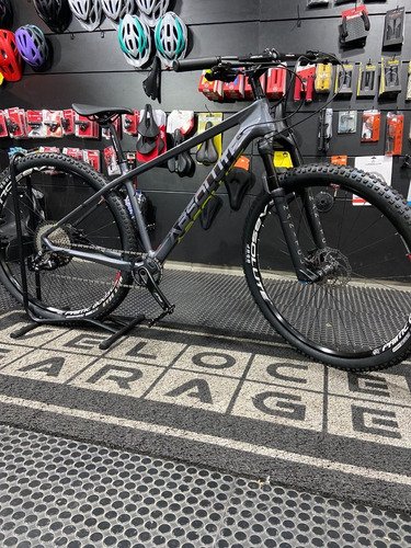 Bicicleta/ Mtb / Absolute / Carbono / Boost / Shimano