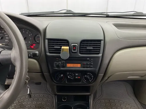 Nissan Sentra 1.8 SD