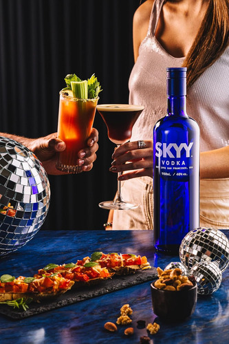 Kit Com 3 Unidades - Vodka Tradicional Original Skyy 980ml
