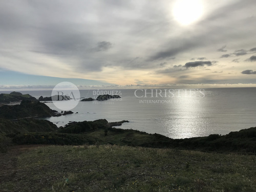 21281 - Casa Con Impactante Vista Al Mar En Chiloé 