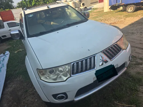 Montero Sport Color Blanco 2011 Sun&sound 4x4