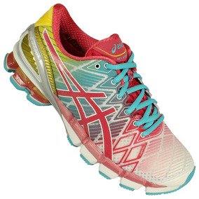 tenis asics um pe de cada cor