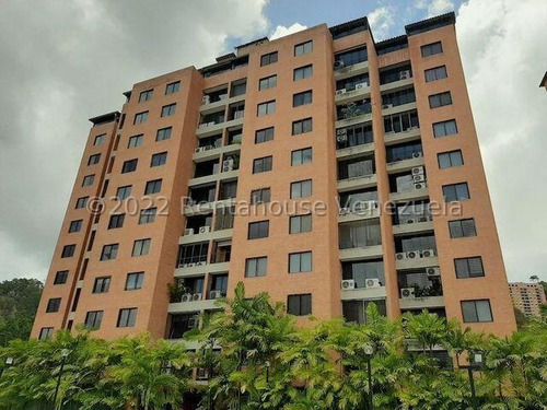 Bello Apartamento En Venta  Urb. Colinas De La Tahona 23-5676