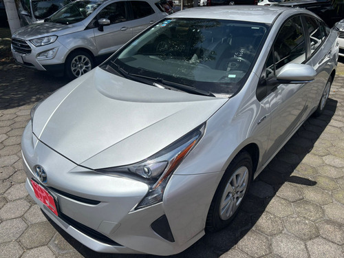 Toyota Prius 1.8 Base Cvt