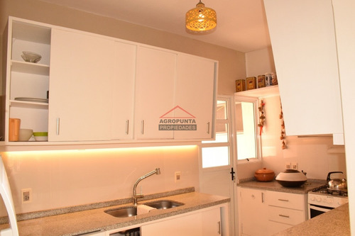 Casa En San Rafael, 4 Dormitorios - Ref: 3406