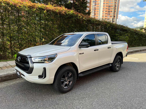 Toyota Hilux 2.4l