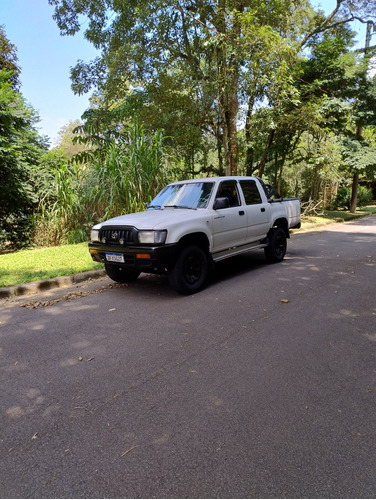 Toyota Hilux 2.7 Dx Cab. Dupla 4x2 4p