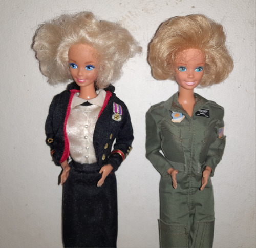 Barbie Army Y Barbie Air Force Lote De 2 Muñecas Mattel (Usado)