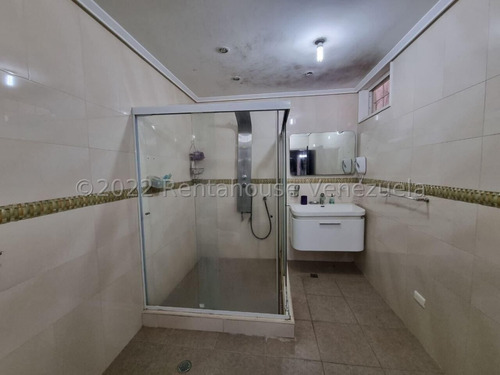 Imagen 15 de 30 de °/° Ajlópez °/° Casas En Venta Via El Ujano Barquisimeto Lara, $$ 0424 & 5257450 $$ Cód. Rent-a-house 23-7700 $ 90000 4 Dormitorios 4 Baños 444 M²