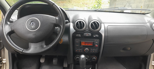 Renault Logan 1.0 16v Expression Hi-flex 4p