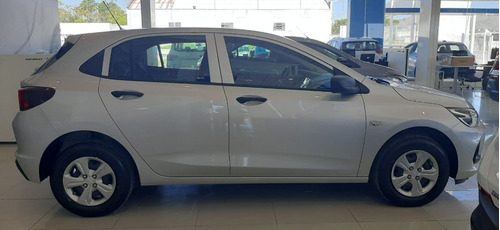 Imagen 4 de 16 de Chevrolet Onix 1.2 Ls 2023 (5 Puertas)