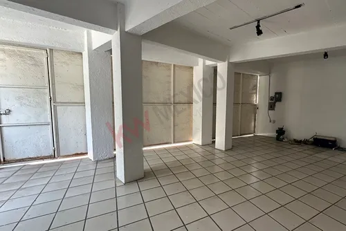 Casa En Esquina Con Acceso A Dos Calles, Alberca Y Vista Panorámica En Las Brisas, Temixco, Morelos