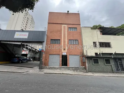 Edificio en alquiler
