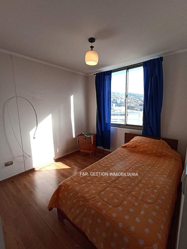 Imagen 8 de 29 de Departamento, Valparaiso, Vista Al Mar, Soleado. 3d/2b/1e.