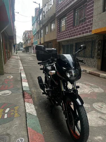 Pulsar 180 Fi