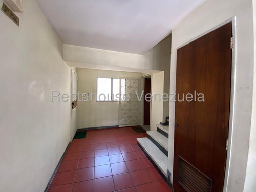 Bello Apartamento En Venta El Bosque Amc