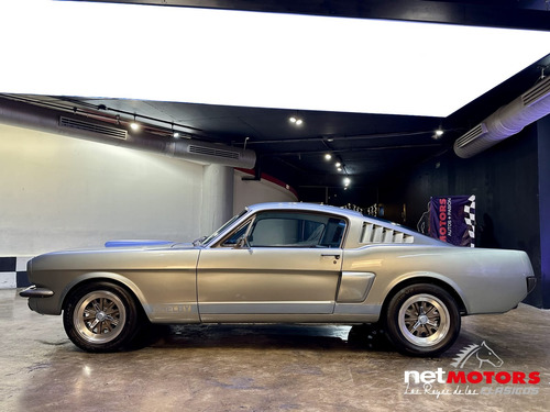 Ford Mustang Fastback 1965