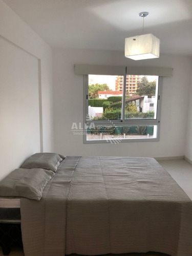 Imagen 10 de 16 de Apartamento En Venta Y Venta 1 Dormitorio En Punta Del Este