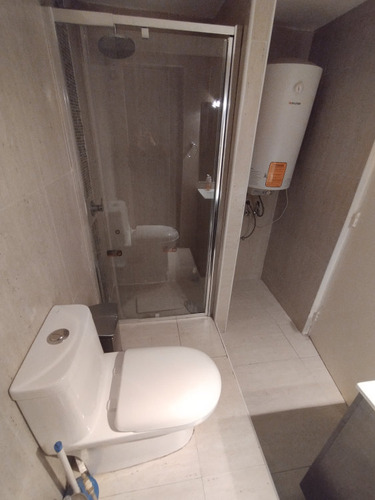 Arriendo Oficina 2p/1b - Santiago