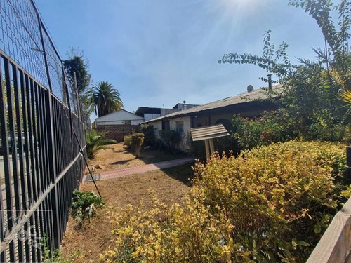 Casa En Venta De 2 Dorm. En Puente Alto