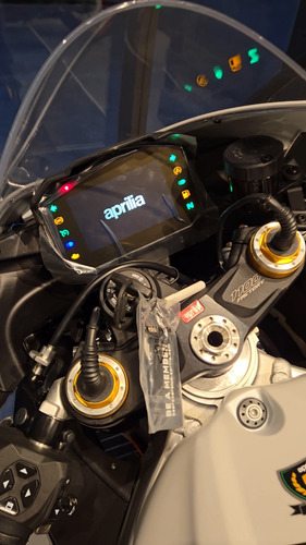 Aprilia Rsv4 Factory