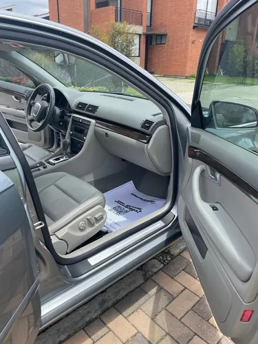 Audi A4 1.8 T Luxury