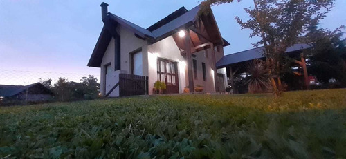Imagen 3 de 9 de Excelente Casa Quinta En El Barrio Cerrado Santa Amelia