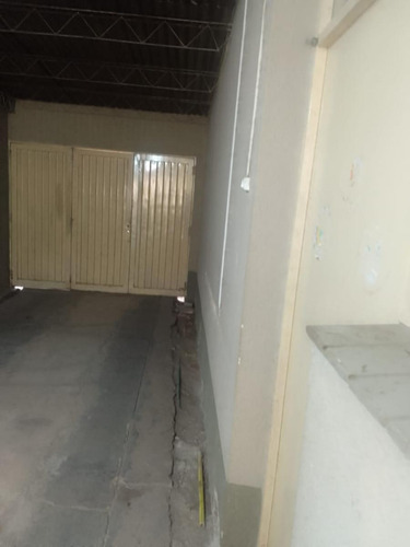 Casa En Venta - 3 Dormitorios 1 Baño - Cocheras - 250mts2 - Tunuyán, Mendoza