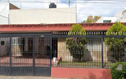 Casa En Venta, Recuperación Bancaria, Col. Circunvalación Vallarta, Guadalajara, Jalisco. Laab2
