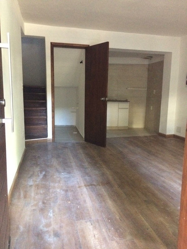 Vendo Apartamento / Ph En Pociotos 1 Dormitorio Mas Azotea