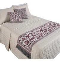Comprar Kit Peseira Para Cama Com Almofadas Cheias Queen Cama  Posta