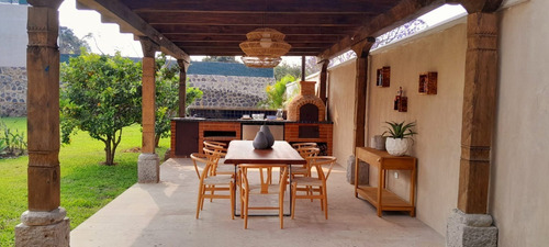 Imagen 6 de 21 de Lujosa Casa A 10 Minutos De #antiguaguatemala Dentro De Condominio Boscoso