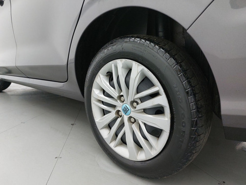 Fiat Cronos 1.3 FIREFLY FLEX DRIVE MANUAL