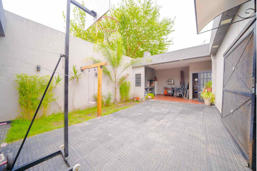 Venta Casa 4 Ambientes Con Cochera En San Justo