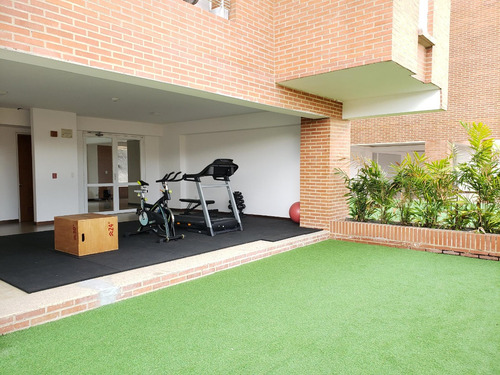 Alto Hatillo Espectacular Vista Pozo De Agua Calle Privada Vigilancia Edificio Nuevo Pisos De Mármol Cocina Ciao Cucine 180mts 4h/4b/ Exclusivo Edificio Nuevo 2 Puestos En Sótano Maletero