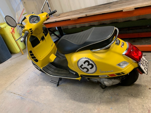 Vespa 300 Gts Supper