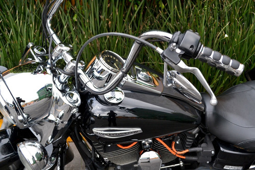 Imagen 11 de 15 de Poderosa Harley Davidson Dyna Switchback 1690 Equipada 6 Vel