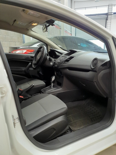 Imagen 13 de 15 de Ford Fiesta 1.6 S Sedan At 2016
