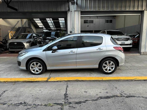 Imagen 2 de 19 de Peugeot 308 1.6 Allure Pack /// 2018 - 74.000km
