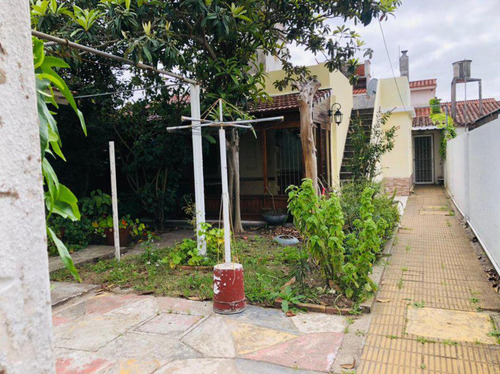 Ph En Venta - 3 Dormitorios 1 Baño - 453mts2 - Santa Teresita