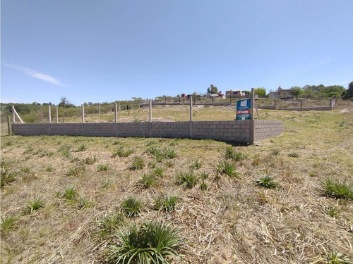 Imagen 3 de 12 de Villa Santa Cruz Del Lago- A Mtrs. De La Ruta A Tanti