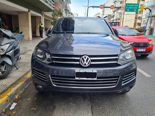 Imagen 2 de 15 de Volkswagen Touareg 2011 3.6 V6 Premium