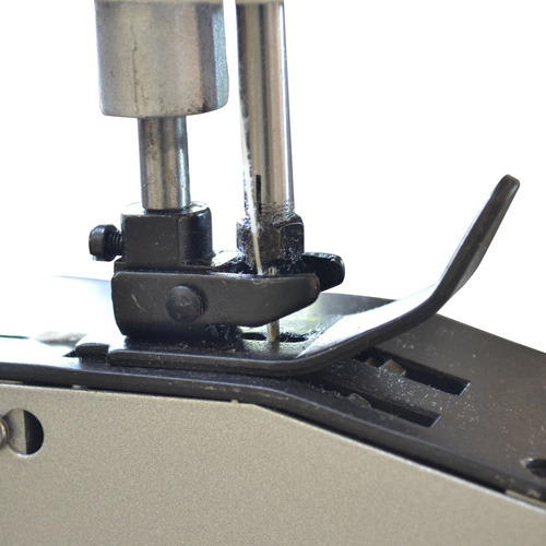 Imagen 3 de 6 de Máquina Cerradora De Costales O Sacos, Marca Futura Ft26-1a