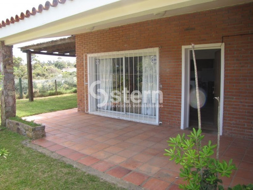 Venta Casa 2 Dormitorios, Balneario Buenos Aires, Punta Del Este- Ref: 881