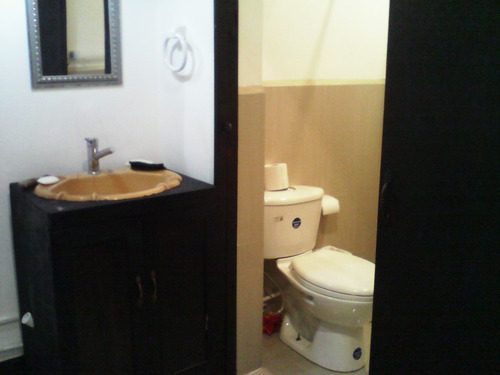 Apartamento Local Barrio San Bosco-hospital Se Alquila